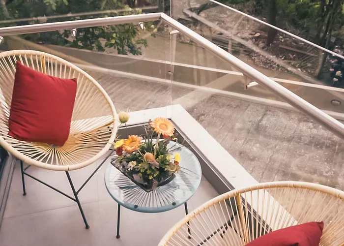 Kate & Keith's Place - Tambuli Seaside Living Apartment *